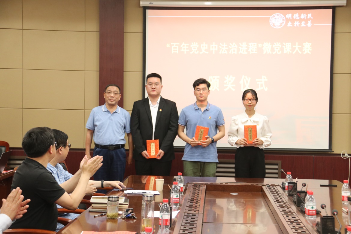 说明: E:\网站公众号维护\2021年\5月\0525MG冰球突破官网网站党委书记王桂为师生党员上党课\新建文件夹 (3)\IMG_2497.JPG